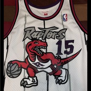 Vince Carter #15 Raptors Jersey 2 XL. WORN once!